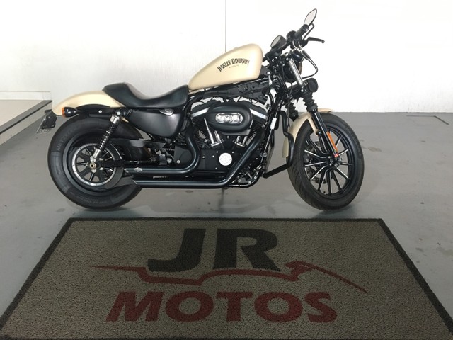 HARLEY DAVIDSON 883 IRON
