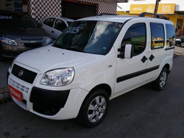 FIAT DOBLO ESSENCE 1.8 FLEX 16V 5P