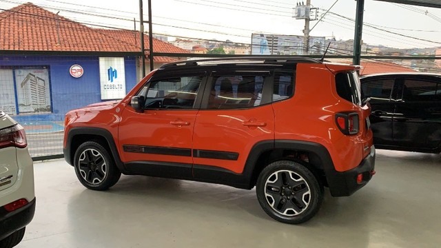 JEEP RENEGADE THAWK AT DIESEL