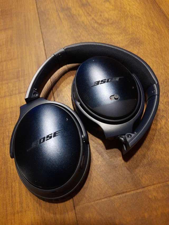 使用回数少 QUIETCOMFORT 35 BOSE シルバー - 通販 - hanackenovinky.cz