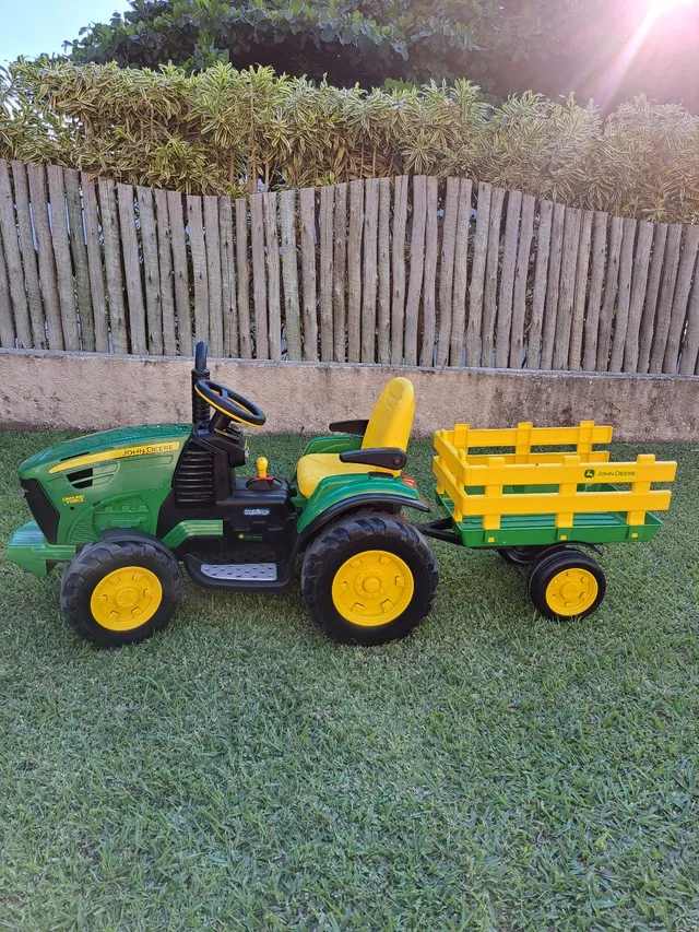 Mini Trator Elétrico Infantil John Deere Ground Force 12V