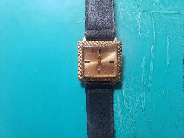 Relogio Olvino Geneve 17 rubis quadrado