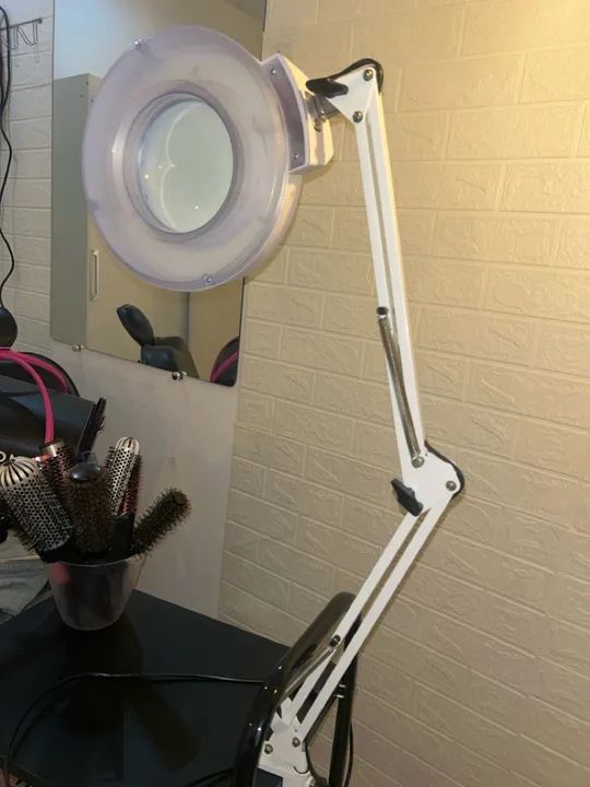 Lupa luminária mesa profissional estética  - Foto 3