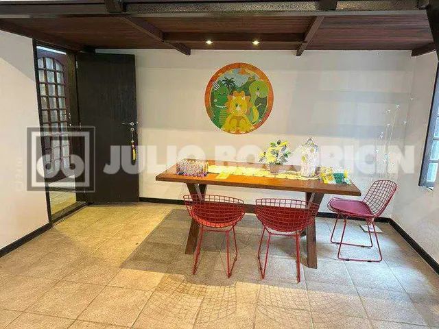 Maravilhosa casa Linear no Anil, 3 quartos, sendo uma suíte, sala em vários ambientes, áre - Foto 10