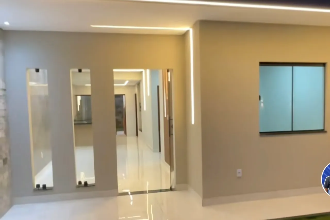 Casa nova na Santa Lúcia