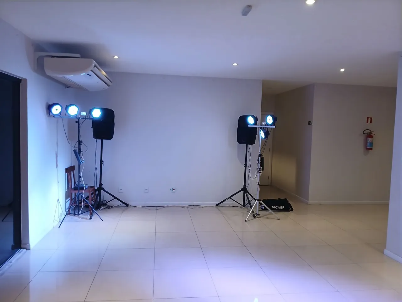 Alugamos som iluminação 