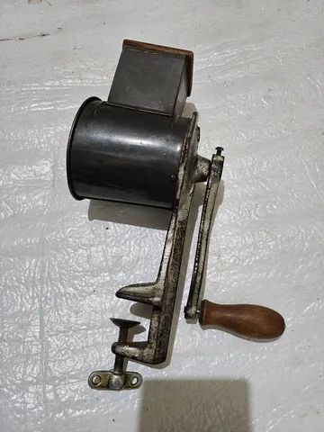 Antiguidade ralador antigo fama bom estado