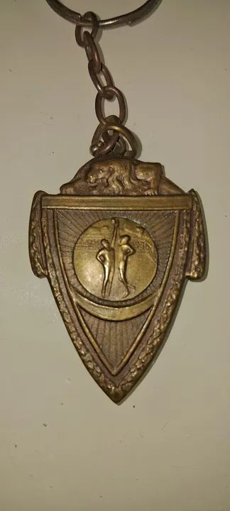 Basquete Raro Chaveiro de 1946 bola ao cesto