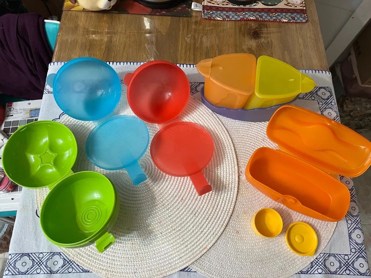 Tupperware porta metades , cachorro quente , açucareira , meleira , 5 peças  - Foto 2