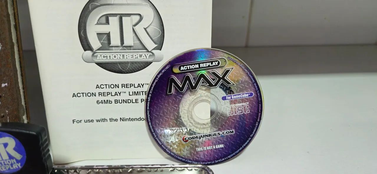 Nintendo outlet Gamecube Action Replay max