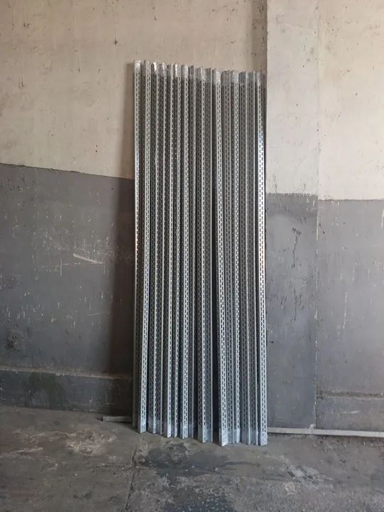 Vendo colunas L3  na chapa 14 mm e chapa 16 mm.( só Novas )Lê a Descrição 