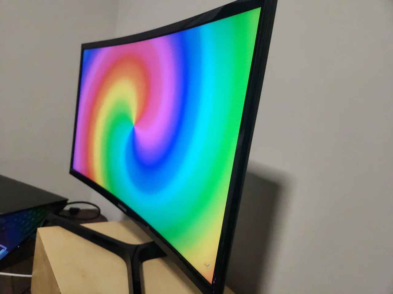 Monitor Gamer Samsung Odyssey 23.5' LED Curvo, 144 Hz, Full HD - Foto 6