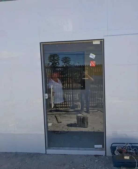 PORTA DE VIDRO TEMPERADO  - Foto 4