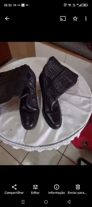 Botas de cano alto pretas - Foto 6