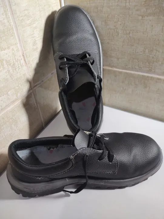 Sapatos de segurança pretos - Foto 4
