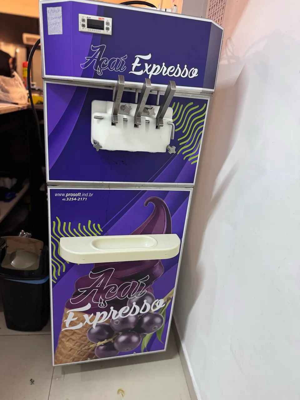 Máquina de sorvete / açaí  - Foto 3