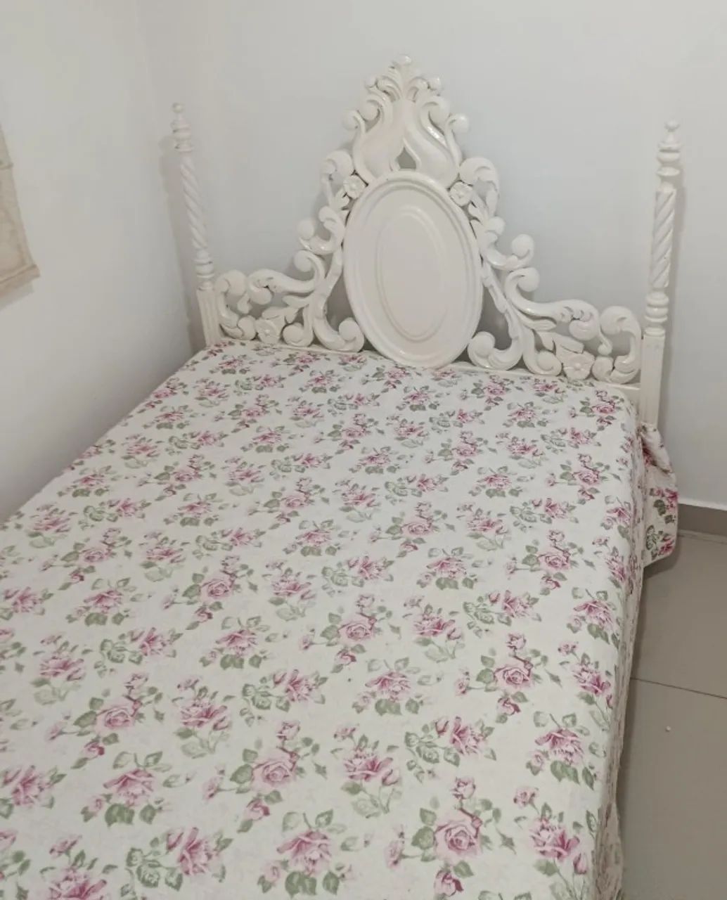 Cama Imperial 64842037885570120