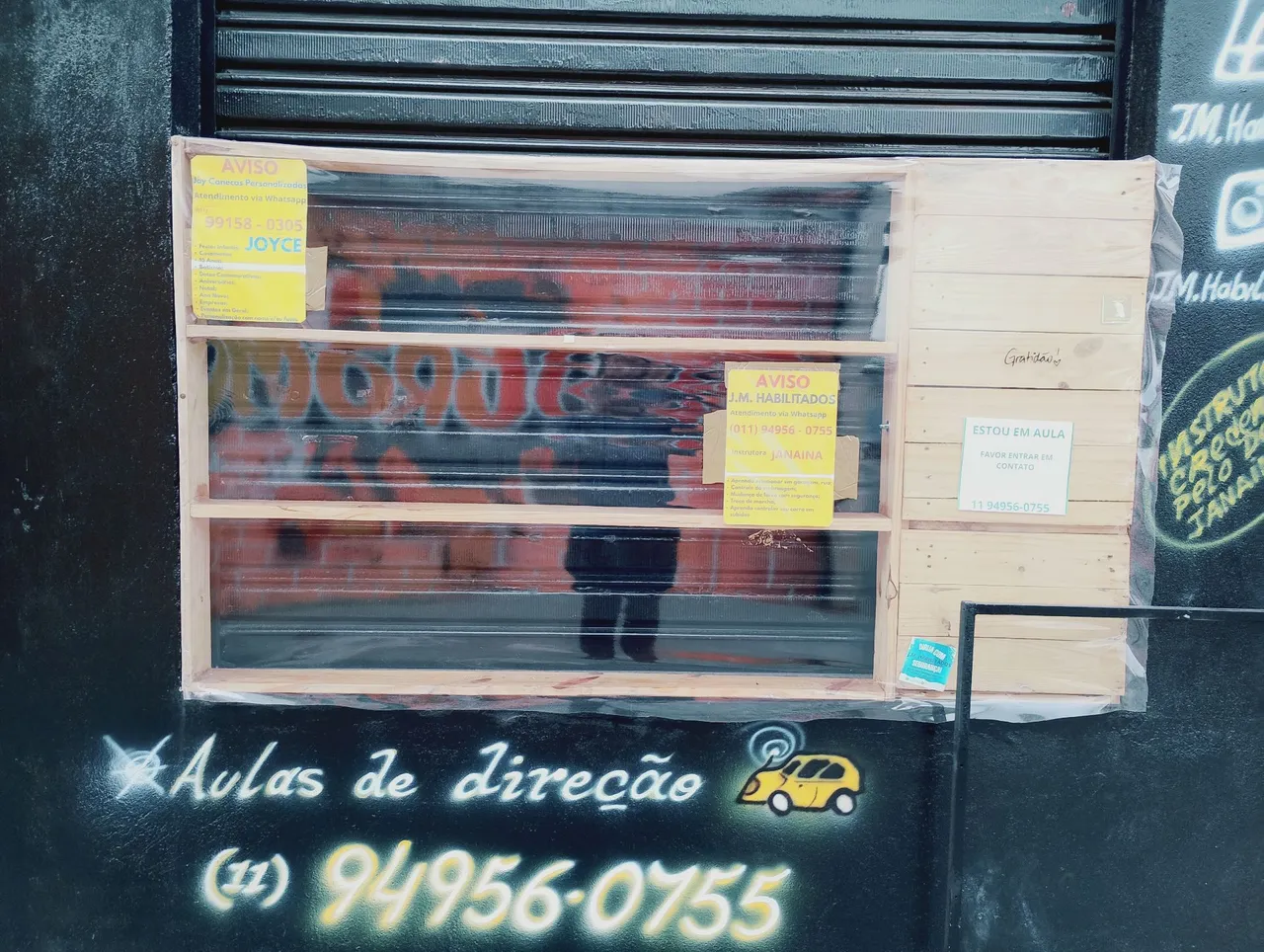 Prateleira de Madeira Rústica