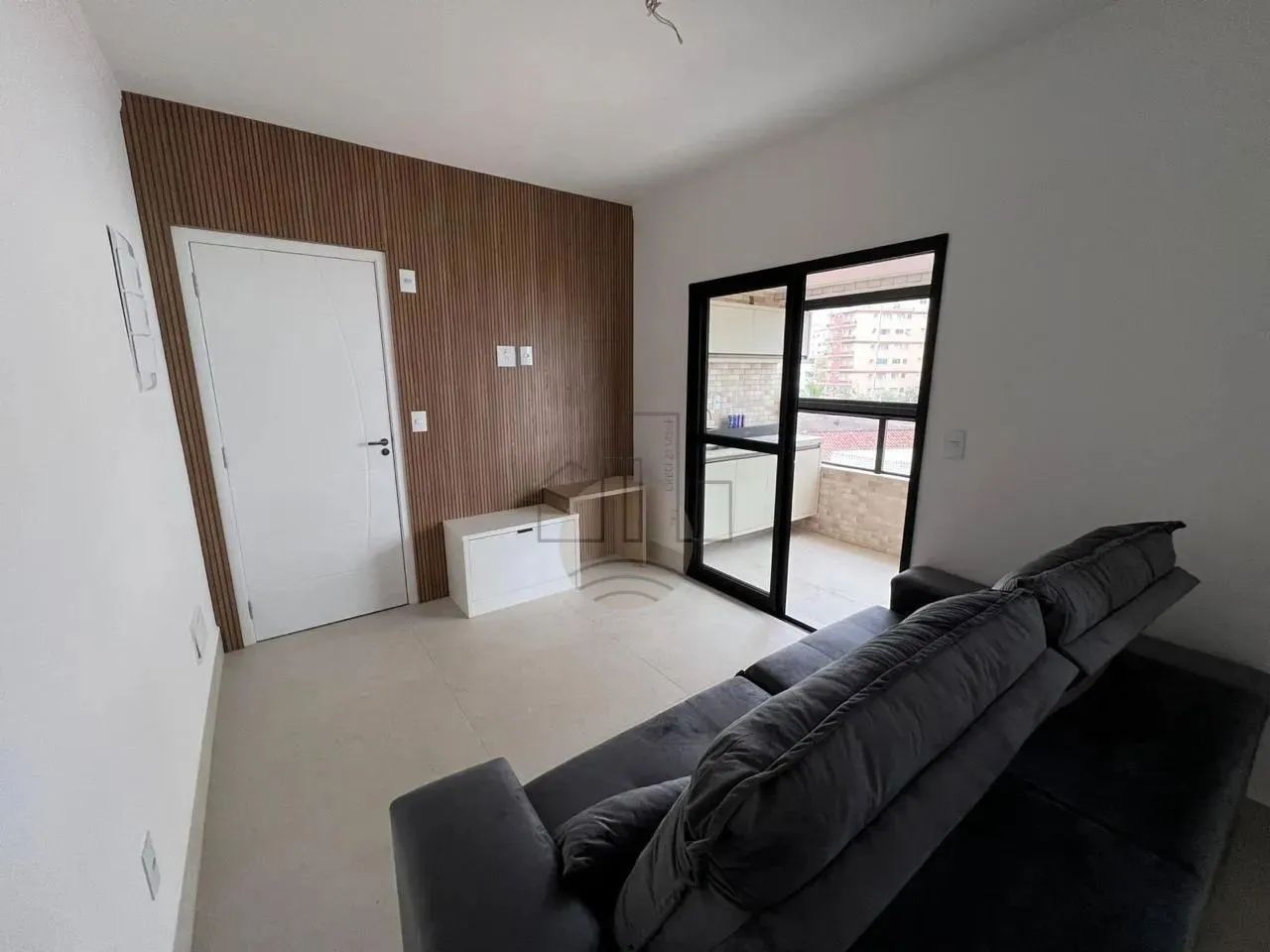 Apartamento 2 dormitórios com 1 suite a venda próximo a praia Caiçara - Venda