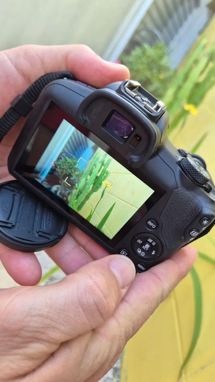 Câmera Canon EOS R100 - Foto 3