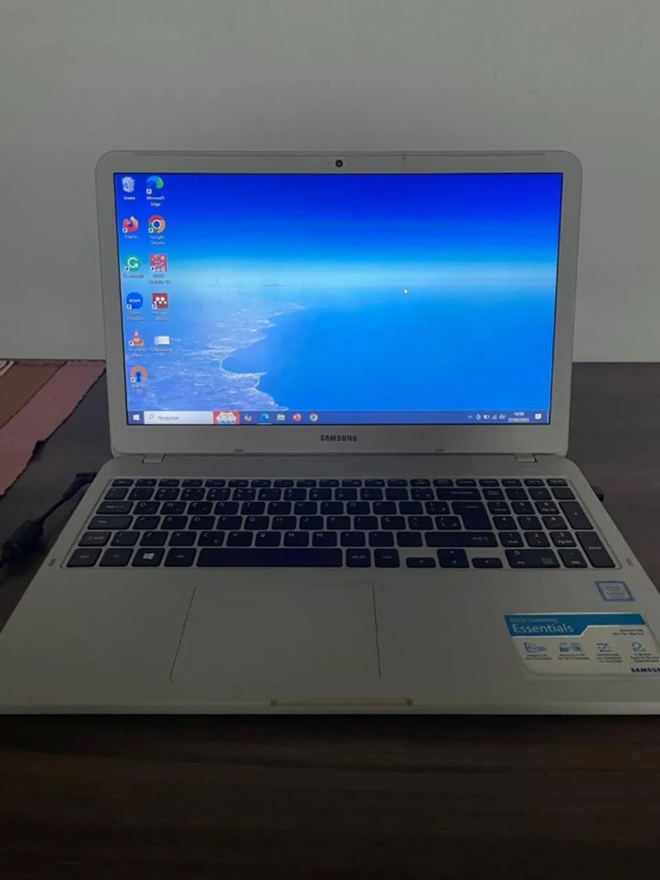 Notebook Samsung Essentials E30, Intel Core i3 7020U, 16GB RAM, SSD 512GB, tela 15,6" Full - Foto 3