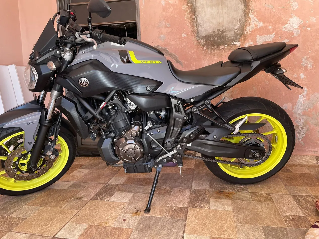 Ficha técnica, preço e performance da Yamaha MT-07 ABS 2024