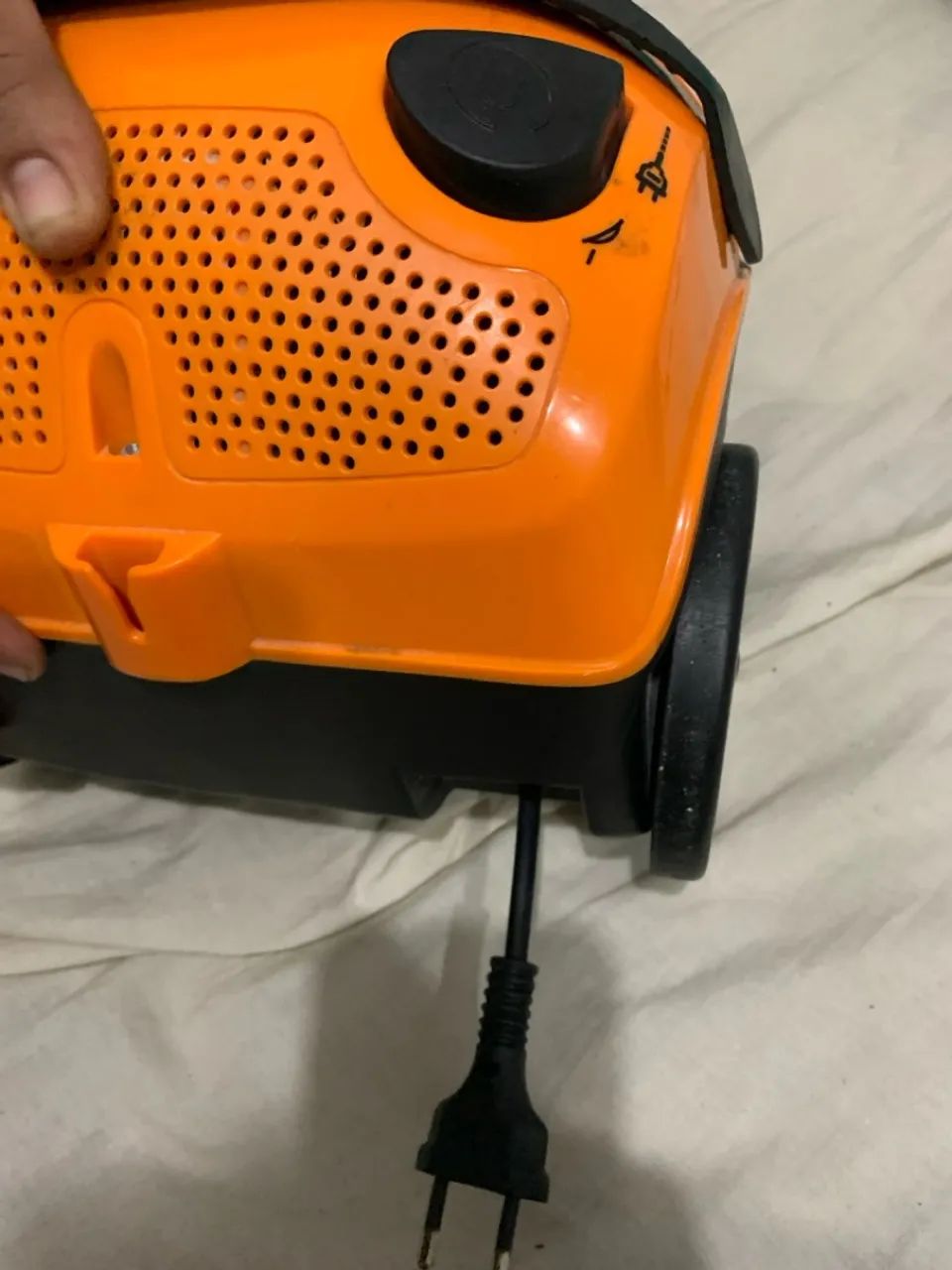 Aspirador de pó black Decker 1400w - Foto 4