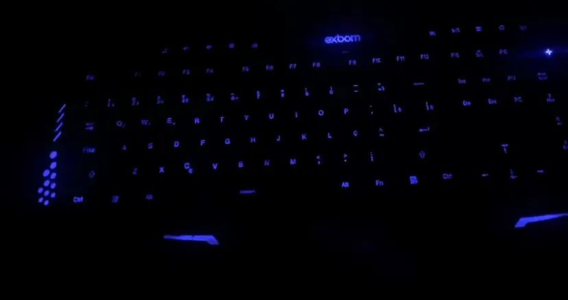 Teclado Retroiluminado exbom ABNT405754829949511680