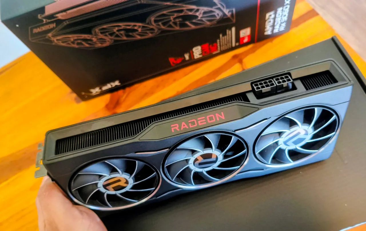 AMD Radeon 6750xt 12GB - XFX Founders Edition - Ótimo estado com NF e 1 ano de garantia 