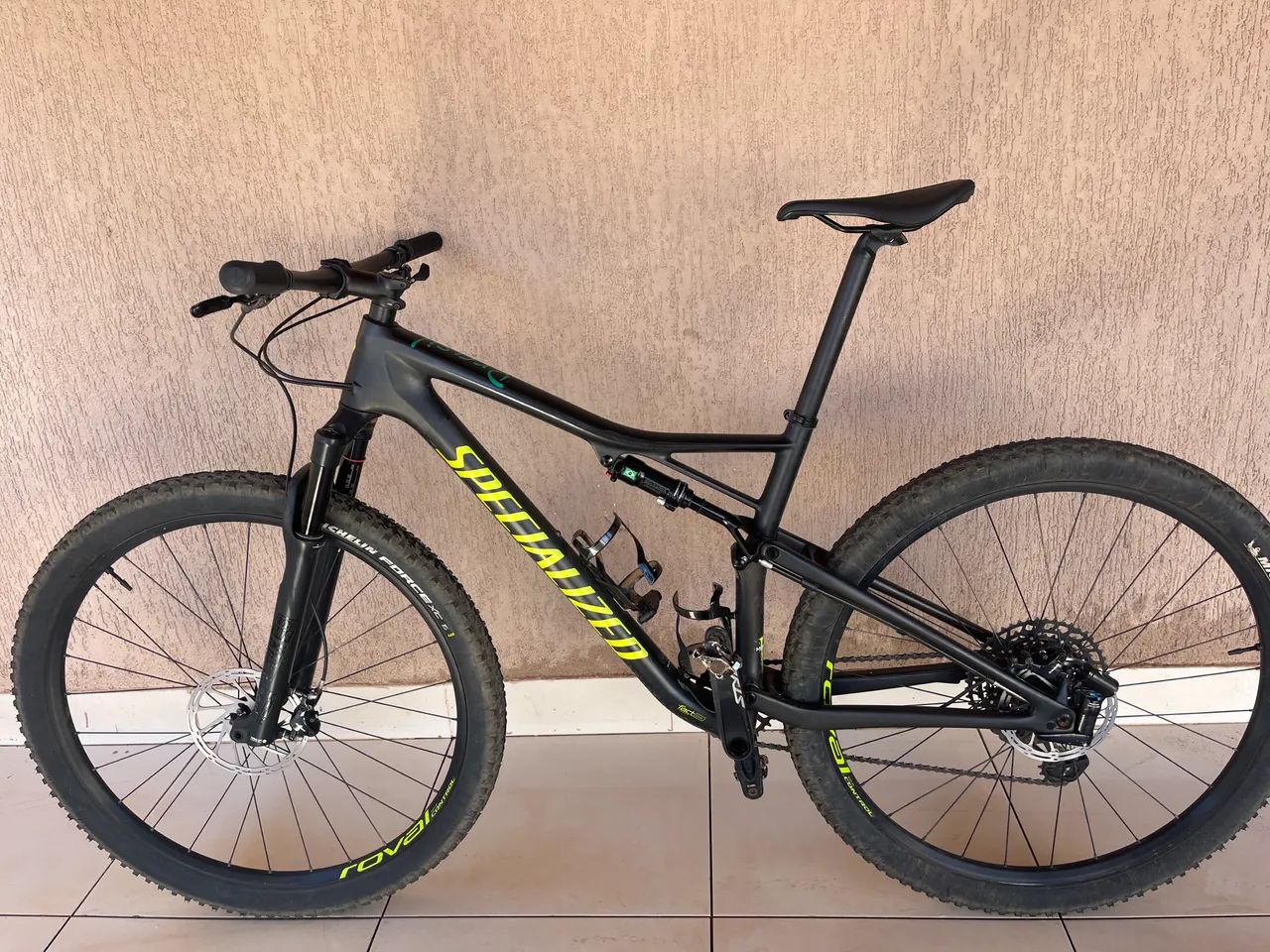 Bicicleta specialized epic carbono nota fiscal