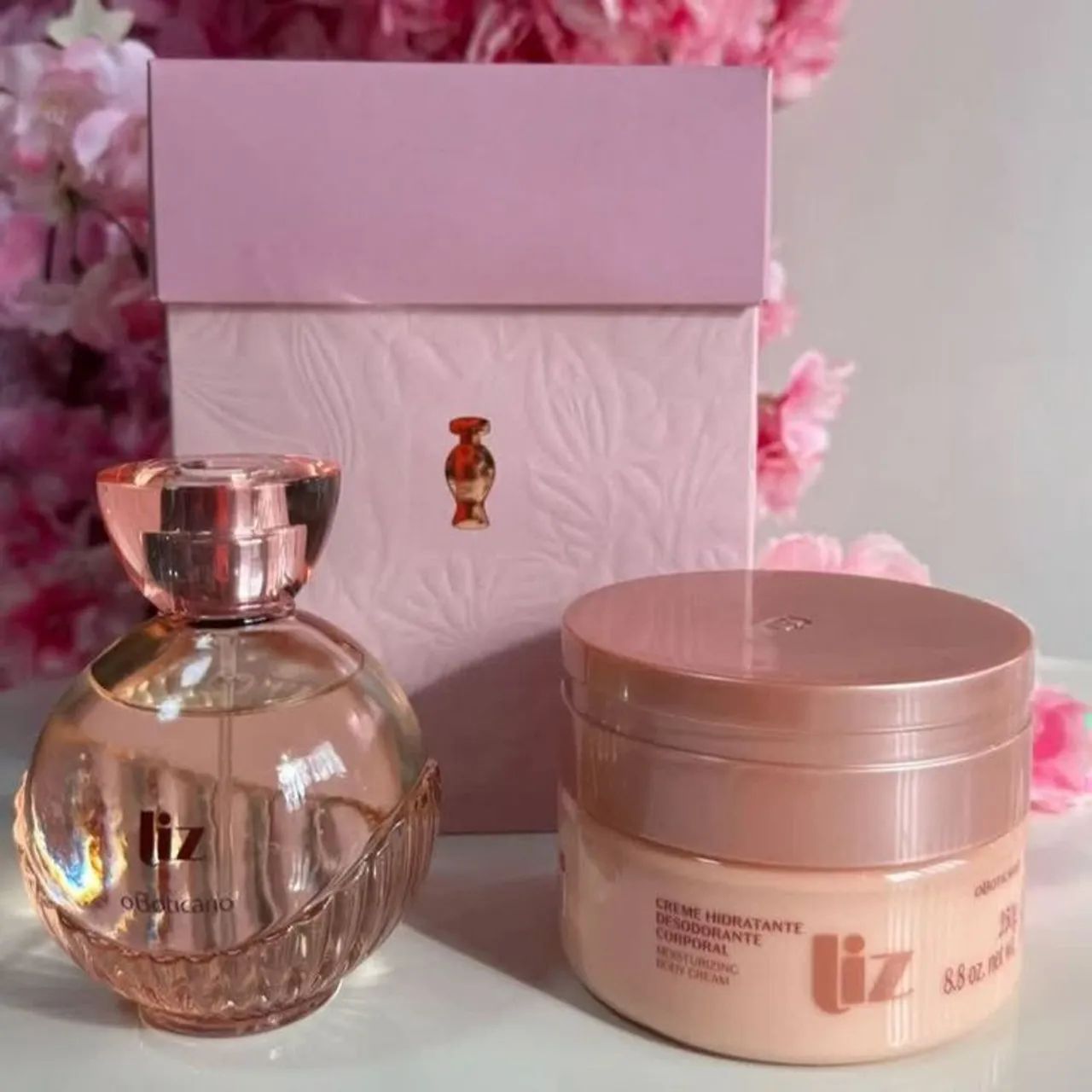 Kit Liz perfume e hidratante boticário 