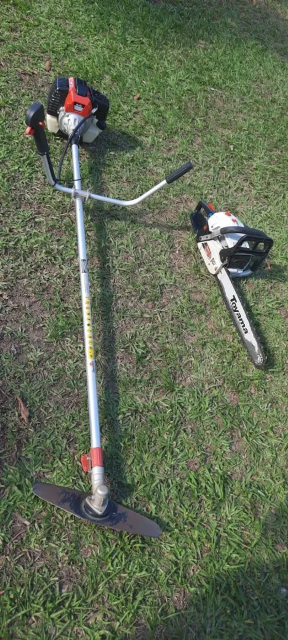 Roçadeira e Motosserra Toyama