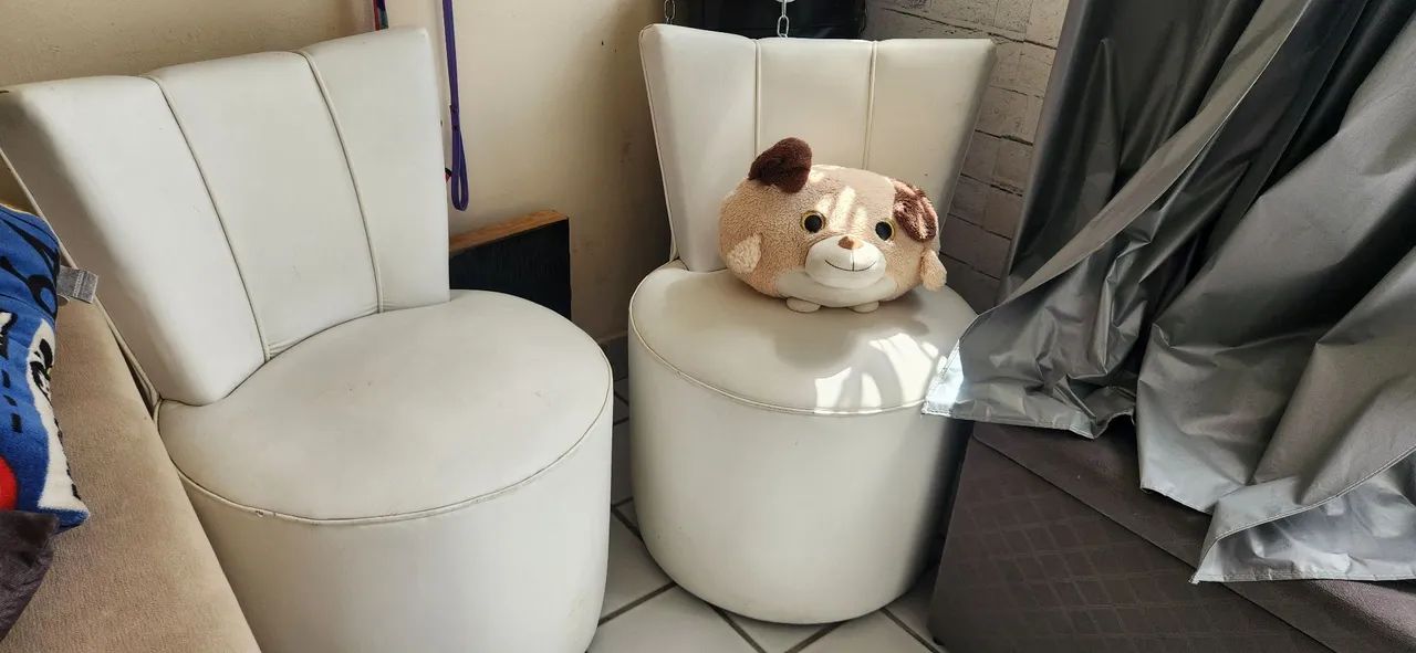 Poltronas 64276686430338120