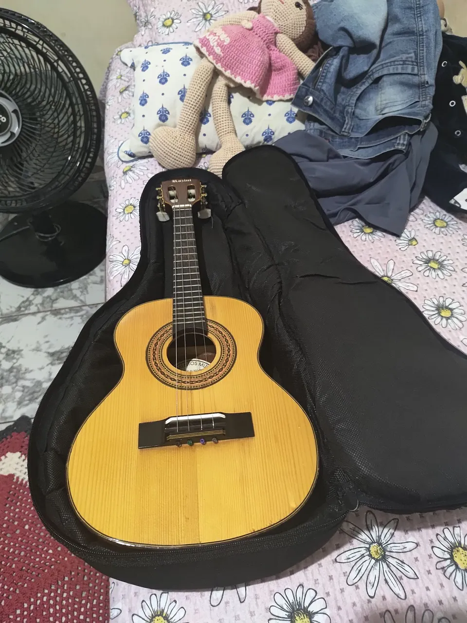 Cavaquinho rozini fabricação artesanal elétrico