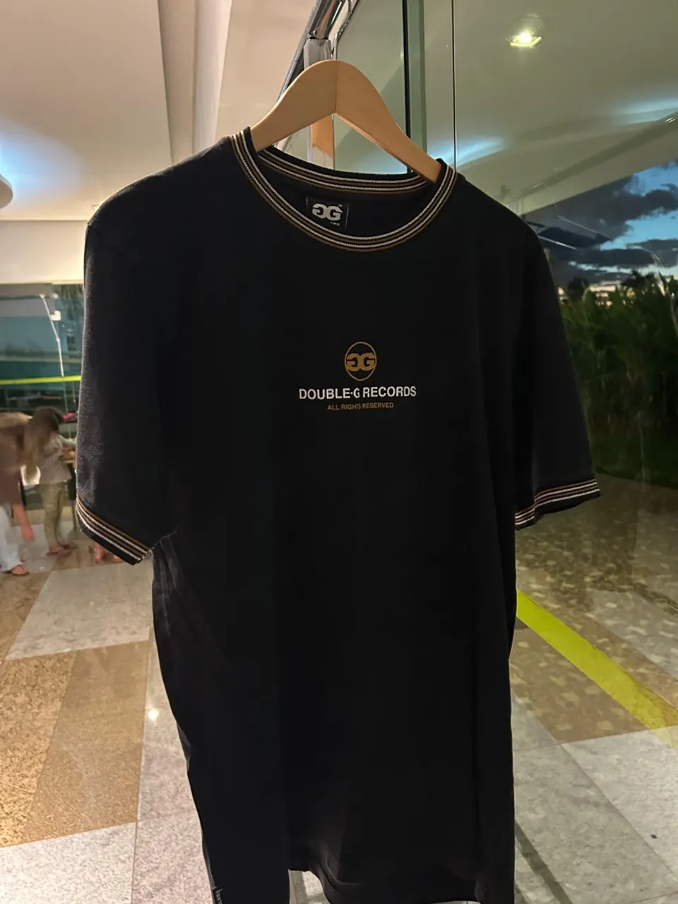 Camiseta preta