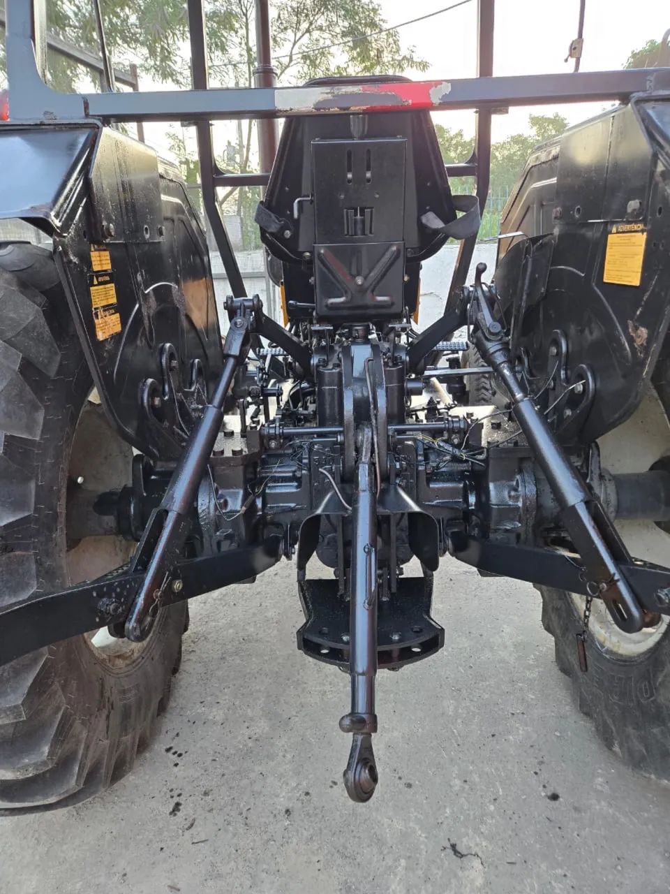 Trator valtra  - Foto 5