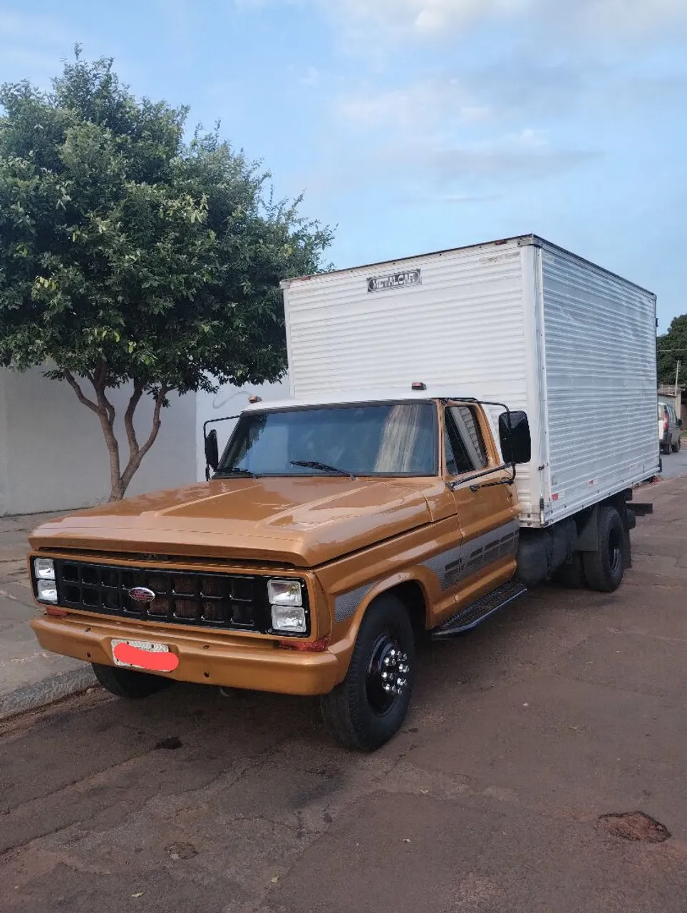F4000 baú troco por picape