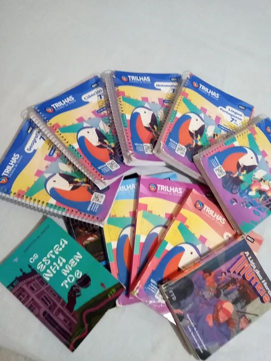 Livros Didáticos Trilhas 7º Ano - Completo! - Foto 3