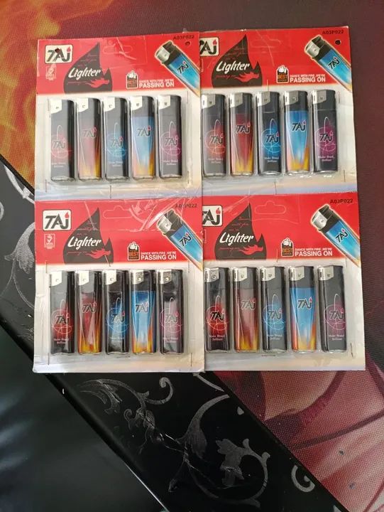 Isqueiros de Camping Danni e ZAJ - Novos - Foto 4