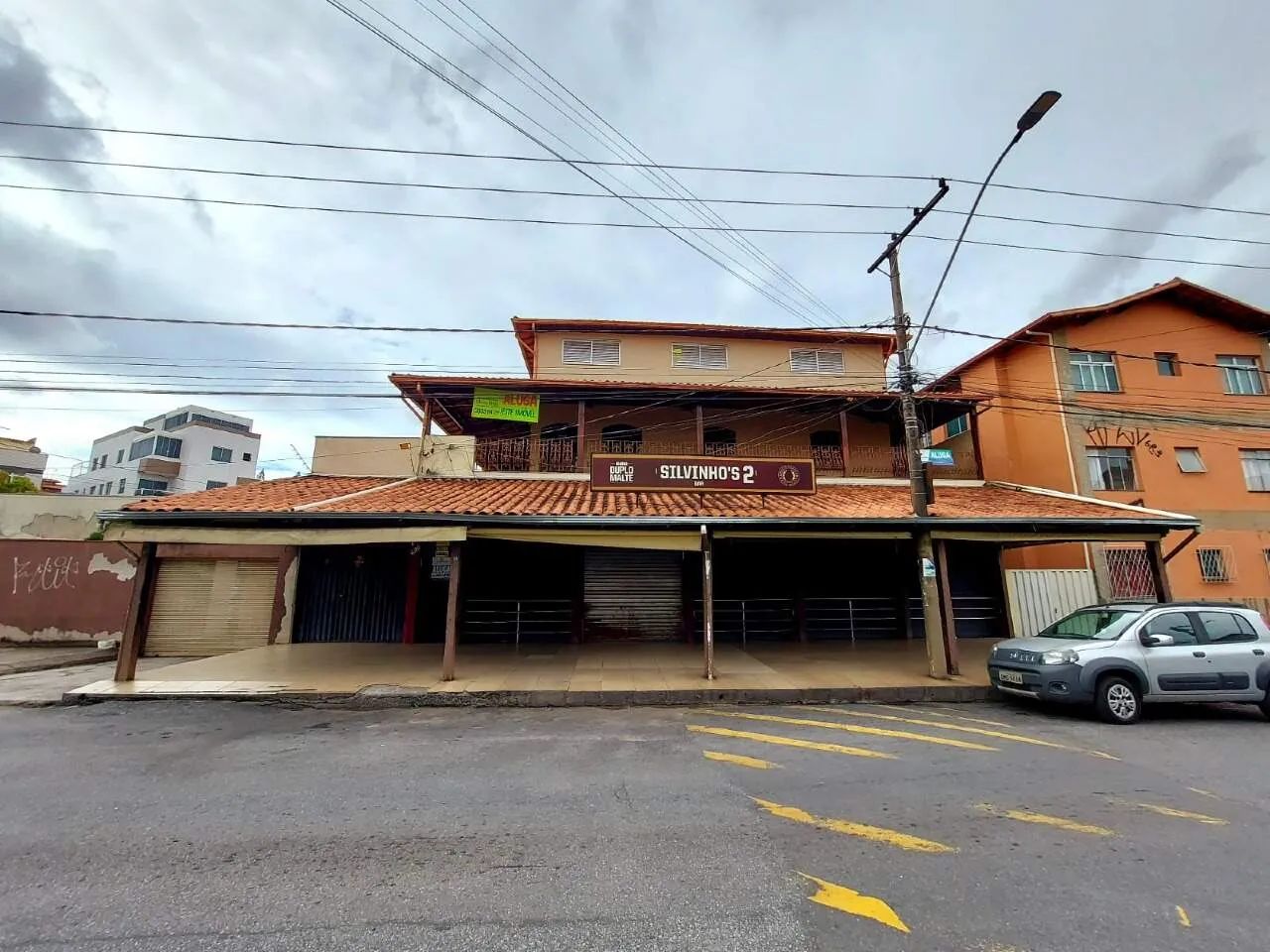Excelente casa com 05 quartos no Eldorado - Foto 4