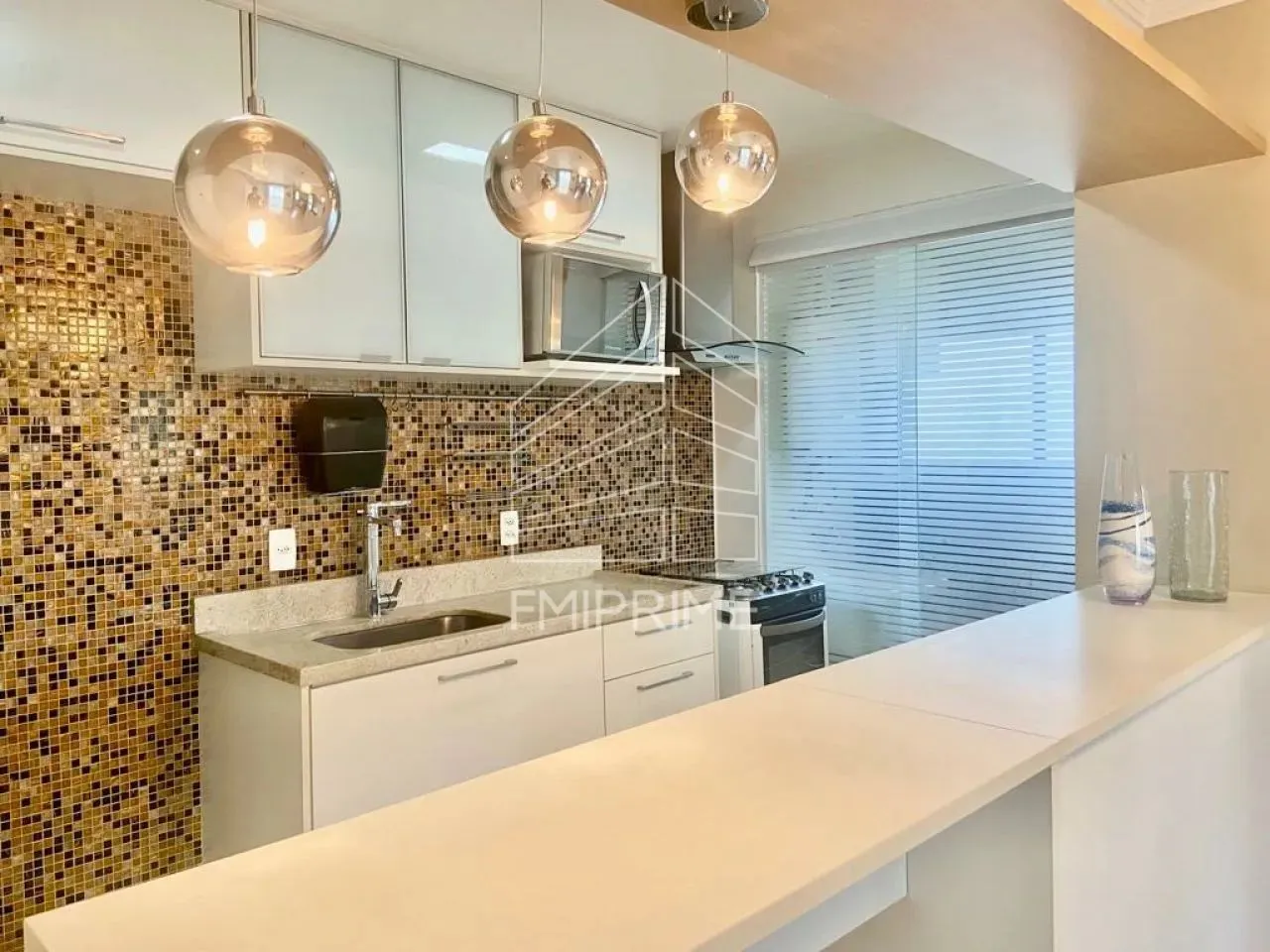 APARTAMENTO PARA LOCAÇÃO EM ÁGUA BRANCA - 70m² - 2 QUARTOS - 1 SUÍTE - 1 VAGA DE GARAGEM