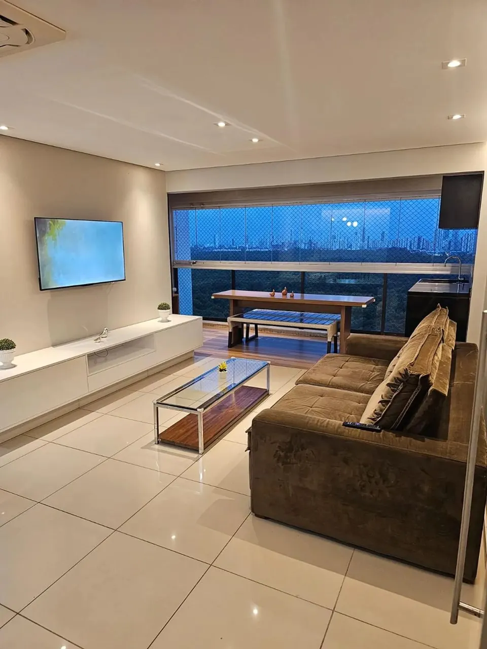 Le Parc 120m² totalmente mobiliado para Aluguel !