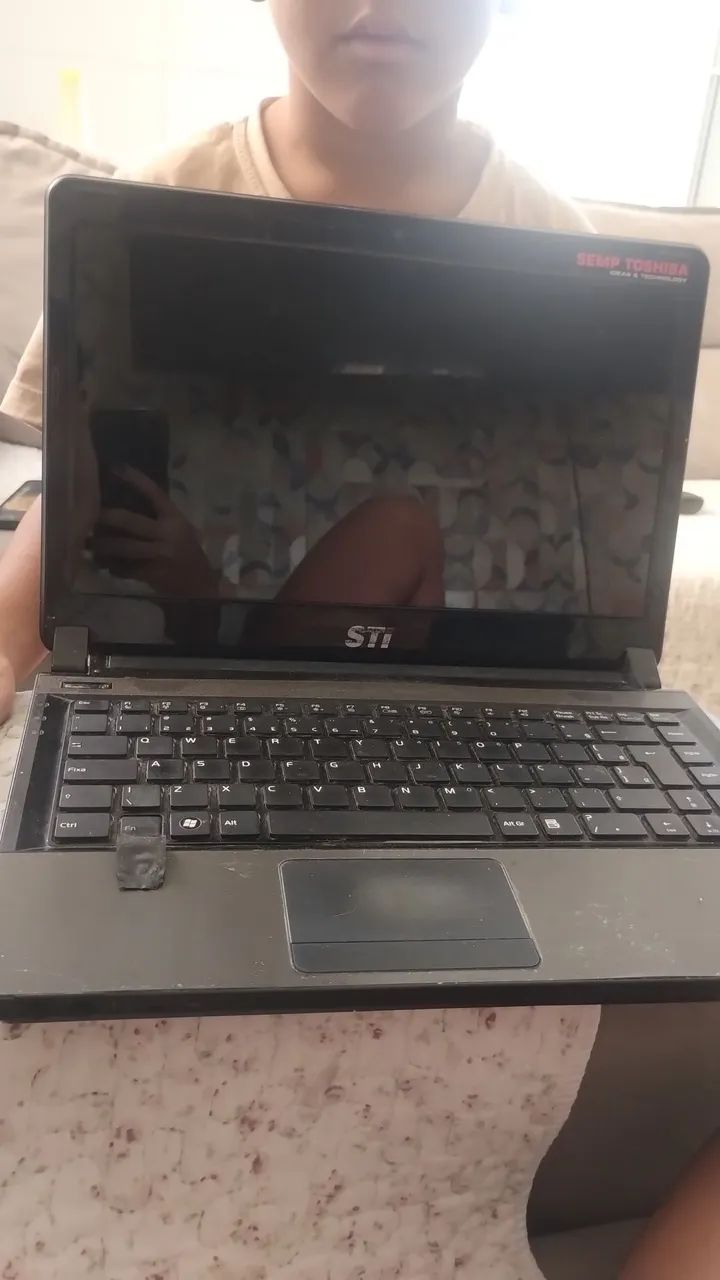 Notebook Semp Toshiba STI - Tela desse jeito