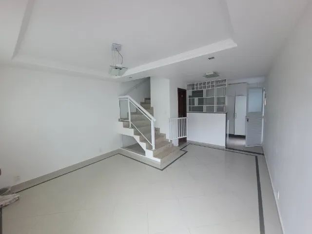 Casa mobiliada em todos os cômodos, de 3 quartos, com 102m2 na Freguesia-JPA
