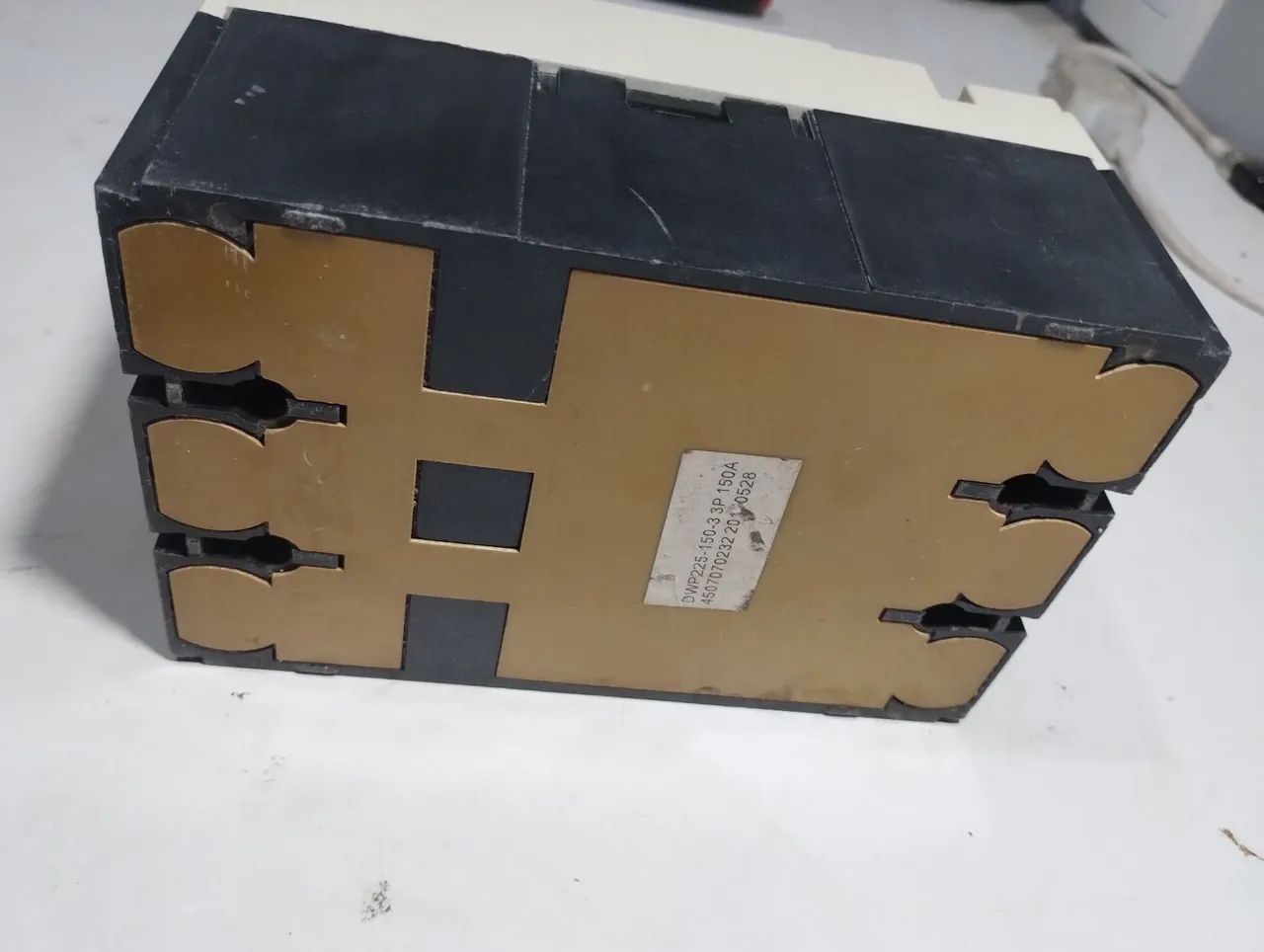 Disjuntor Termomagnético WEG DWP225-150-3 150A - Foto 3