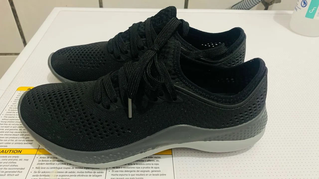 Tênis CROCS feminino