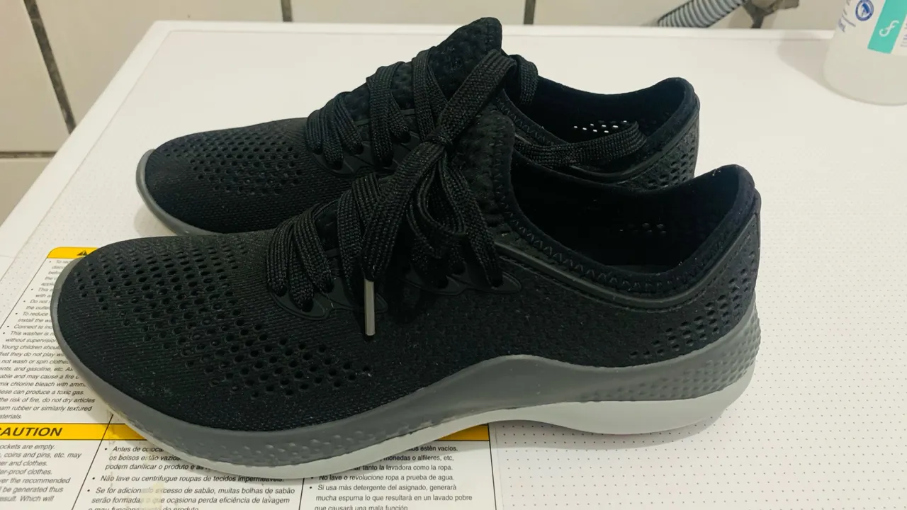 Tênis CROCS feminino