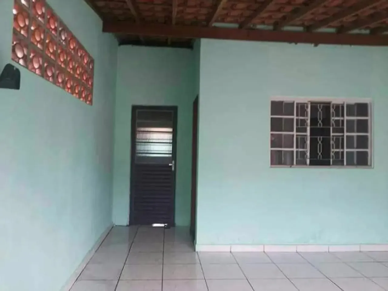 Casa em Rua Doutor José Ferreira Guimarães - Jardim Torrão de Ouro - São José dos Campos/S
