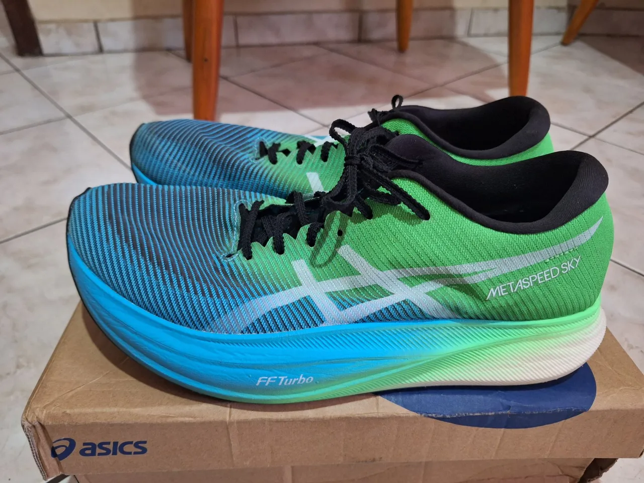 Tênis Asics Metaspeed Sky Masculino - Tamanho 43