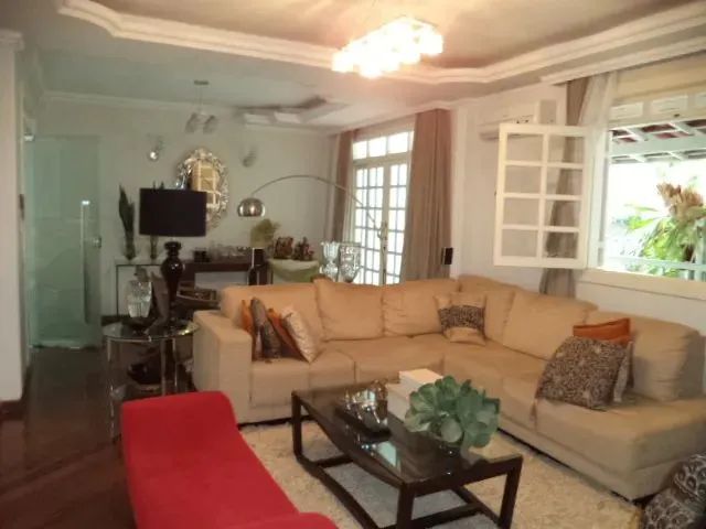 Venda de Casa em Contagem-MG, bairro Tijuco e 360.00m² Área Terreno